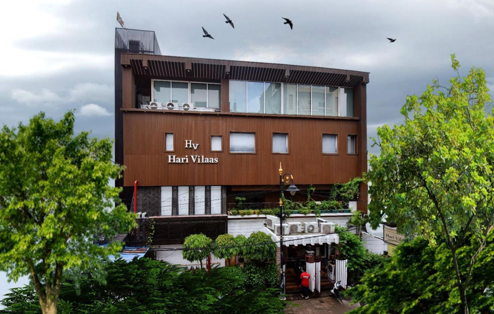 Hotel Hari Vilaas Варанаси Екстериор снимка